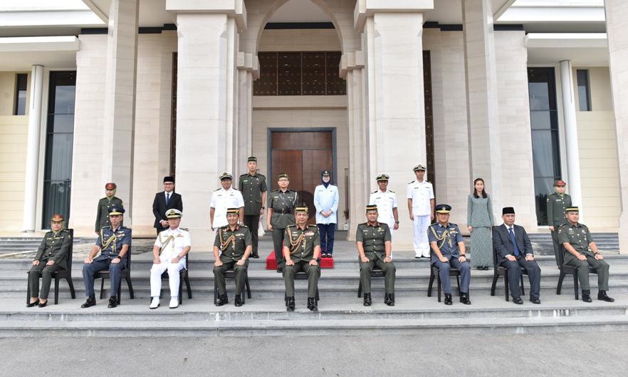 Essay on abdb picture