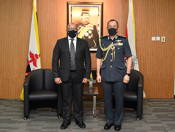RBAF COMMANDER RECEIVES A FAREWELL CALL FROM THE   HIGH COMMISSIONER OF THE REPUBLIC OF INDIA TO BRUNEI DARUSSALAM