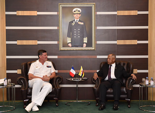 COMMANDER OF ARMED FORCES IN THE FRENCH POLYNESIA, COMMANDER OF THE PACIFIC EXPERIMENTAL CENTER, COMMANDER OF THE PACIFIC OCEAN AND FRENCH POLYNESIAN MARITIME ZONES AND COMMANDER OF THE FRENCH POLYNESIA DEFENSE BASE OFFICIAL VISIT TO BRUNEI DARUSSALAM