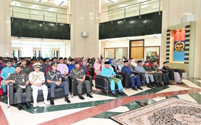 62 MINISTRY OF DEFENCE CIVIL SERVANTS RECEIVED LONG SERVICE MEDAL (P.K.L)