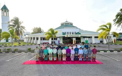 ROYAL BRUNEI ARMED FORCES COMMANDER HOSTS IFTAR WITH FORMER DEPUTY MINISTERS OF DEFENCE AND FORMER COMMANDERS OF THE ROYAL BRUNEI ARMED FORCES