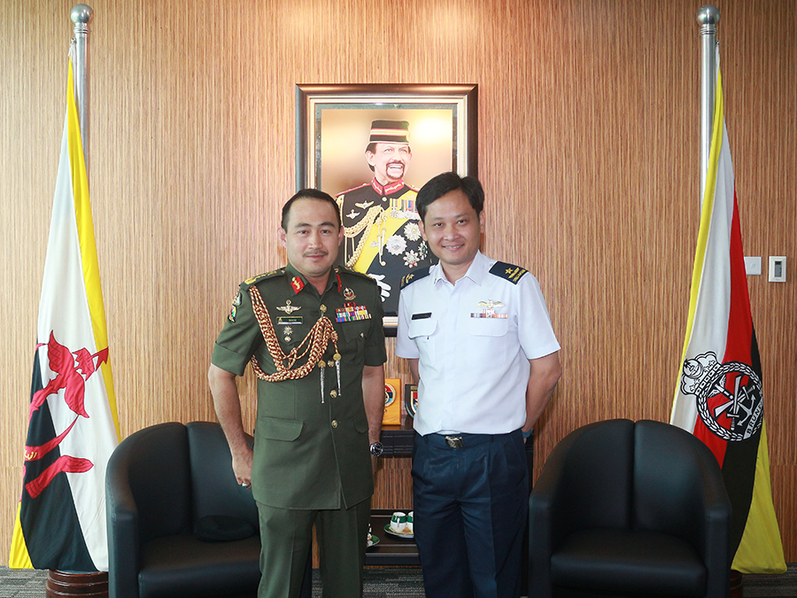 RBAF COMMANDER RECEIVE COURTESY CALL FROM THE DIRECTOR OF MILITARY INTELLIGENCE AND CHIEF C4I, SAF
