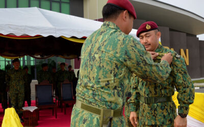 RBAF COMMANDER CONFERRED AS SPECIAL FORCE REGIMENT’S HONORARY MEMBER