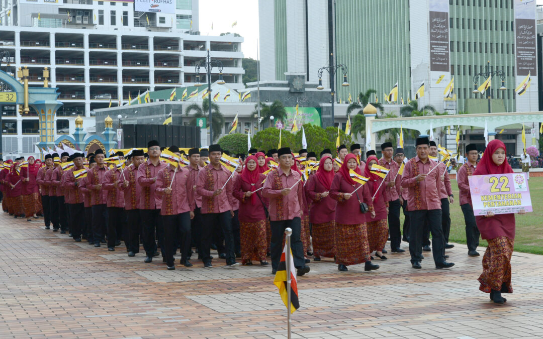 MINDEF AND RBAF MARCH TALL FOR 32ND NATIONAL DAY CELEBRATION