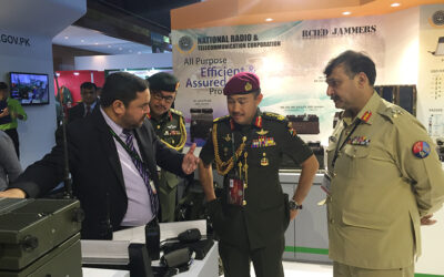 RBAF COMMANDER VISITS 15TH DEFENCE SERVICES ASIA 2016