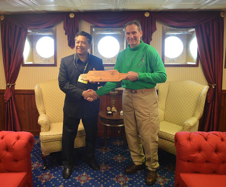 THE DEPUTY MINISTER OF DEFENCE VISITS US NAVY AIRCRAFT CARRIER USS JOHN C STENNIS