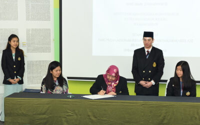 MINISTRY OF DEFENCE SCHOLARSHIP AWARD TO 6 EXCELLING STUDENTS