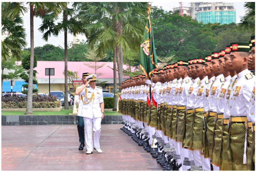 INTRODUCTORY VISITS BY ROYAL BRUNEI NAVY COMMANDER TO MALAYSIA