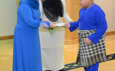 MINDEF HANDS OVER DONATIONS TO 68 ORPHANS