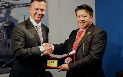 DEPUTY MINISTER OF DEFENCE ATTENDS FARNBOROUGH INTERNATIONAL AIRSHOW