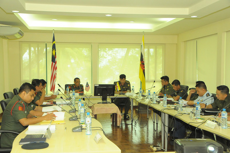 ROYAL BRUNEI LAND FORCE AND MALAYSIAN ARMY HELD FIRST ARMY TO ARMY (A2AT) TALK MEETING