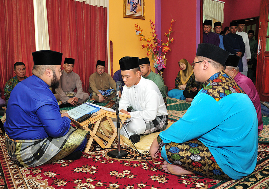2 RBAF PERSONNEL EMBRACE ISLAM