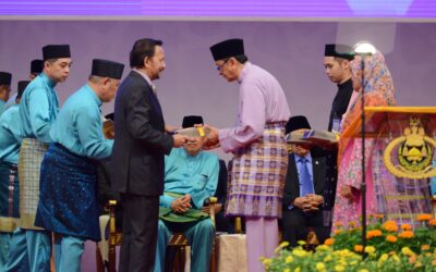 FOUR MINDEF CIVIL SERVANTS RECEIVED EXCELLENT AWARDS 2016
