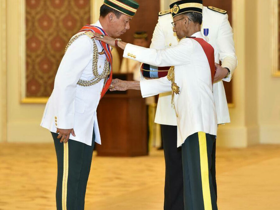 RBLF COMMANDER CONFERRED THE ‘DARJAH KEPAHLAWANAN ANGKATAN TENTERA MALAYSIA, PGAT KEHORMAT’ AWARD
