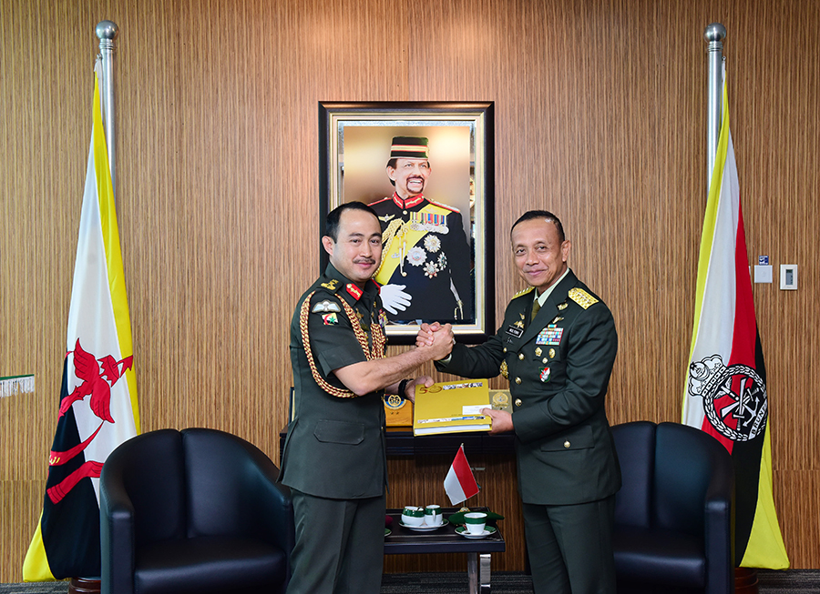 RBAF COMMANDER RECEIVED COURTESY CALL FROM CHIEF OF STAFF, INDONESIAN NATIONAL ARMY