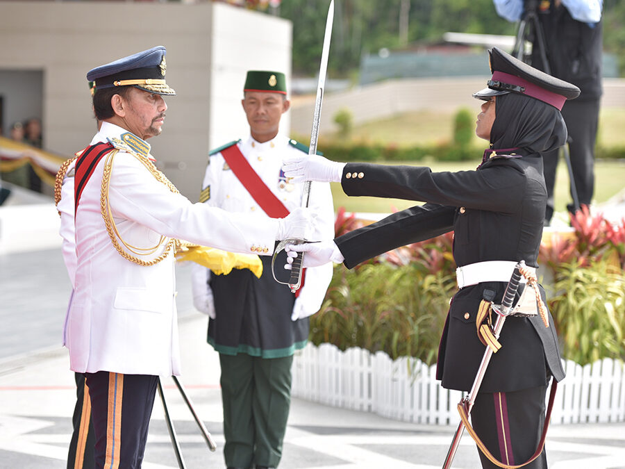 HIS MAJESTY GRACES SOVEREIGN’S PARADE FOR OFFICER CADETS OF 15TH INTAKE
