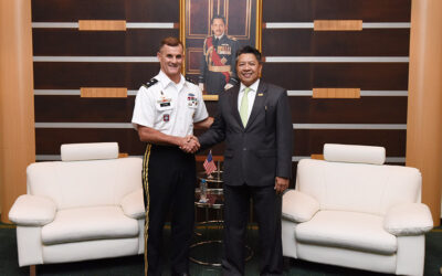 DEPUTY MINISTER OF DEFENCE RECEIVES COURTESY CALL FROM DEPUTY COMMANDING GENERAL, UNITED STATES ARMY PACIFIC