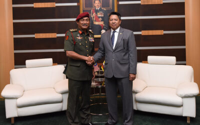 INTRODUCTORY CALL BY THE COMMANDER OF THE MALAYSIAN ARMY TO THE DEPUTY MINISTER OF DEFENCE