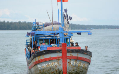 FOREIGN FISHING TRAWLER APPREHENDED FOR ILLEGAL FISHING