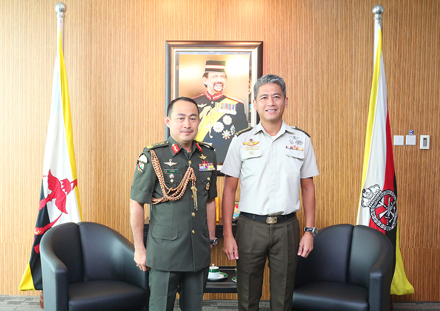 RBAF COMMANDER RECEIVES COURTESY CALL FROM ASSISTANT CHIEF OF THE GENERAL STAFF, SINGAPORE ARMED FORCES