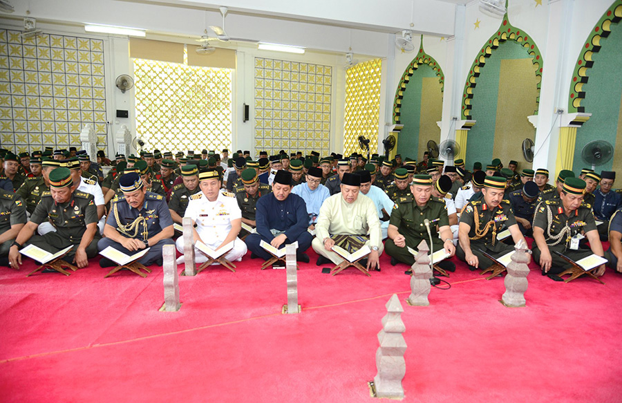 MINDEF AND RBAF HELD TAHLIL CEREMONY AT THE ROYAL MAUSOLEUM