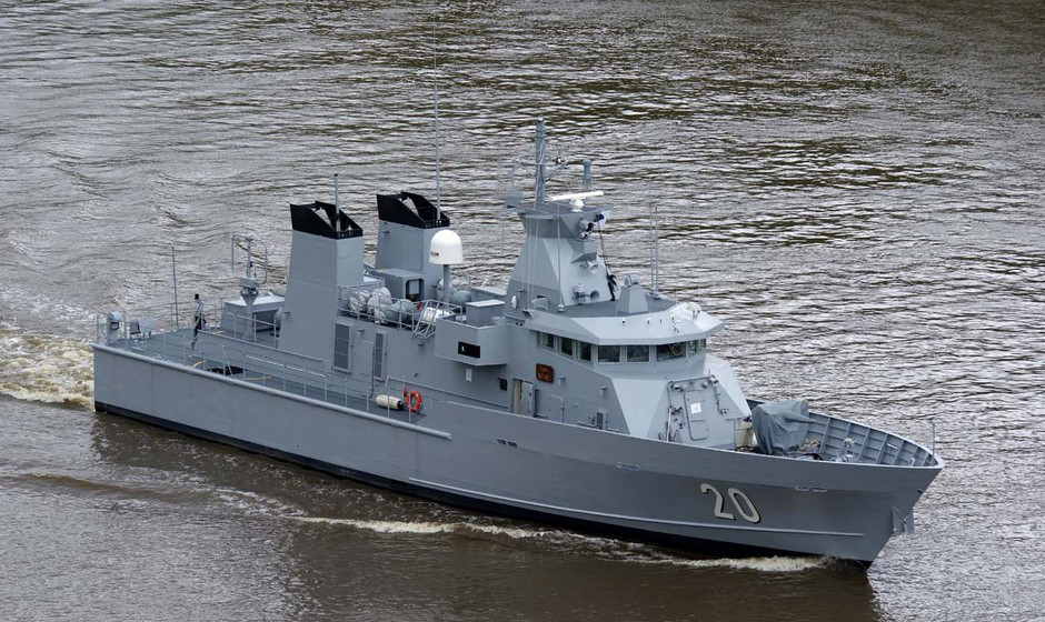 KDB AFIAT RESCUED FIVE STRANDED LOCAL FISHERMEN