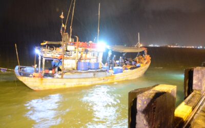 FOREIGN FISHING TRAWLER APPREHENDED FOR ILLEGAL FISHING