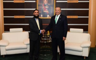 COURTESY CALL FROM THE ISLAMIC RELIGIOUS ADVISOR TO CHIEF OF THE DEFENCE STAFF AND SERVICE CHIEFS OF THE UNITED KINGDOM