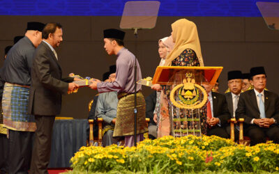 FOUR MINISTRY OF DEFENCE PERSONNEL RECEIVE CIVIL SERVICE AWARD 2017
