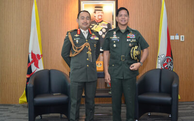 RBAF COMMANDER RECEIVES COURTESY CALL FROM COMMANDING GENERAL OF THE PHILIPPINE ARMY