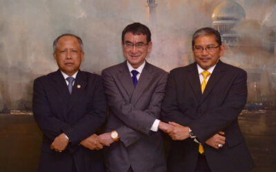 SECOND MINISTER OF DEFENCE ATTENDS WORKING LUNCH HOSTED FOR MINISTER FOR FOREIGN AFFAIRS, JAPAN