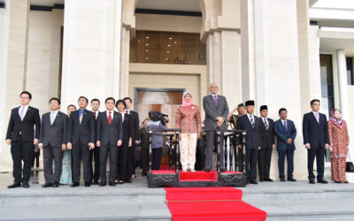 SINGAPORE PRESIDENT VISITS DEFENCE ACADEMY, ROYAL BRUNEI ARMED FORCES