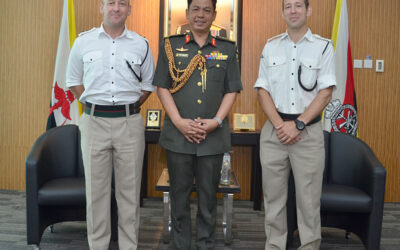 RBAF COMMANDER RECEIVES COURTESY CALL FROM OUTGOING AND INCOMING COMMANDER OF BRITISH FORCES BRUNEI AND COMMANDING OFFICER OF THE SECOND BATTALION ROYAL GURKHA RIFLES