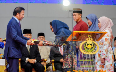 FOUR MINDEF PERSONNEL RECEIVES APCPA AWARD