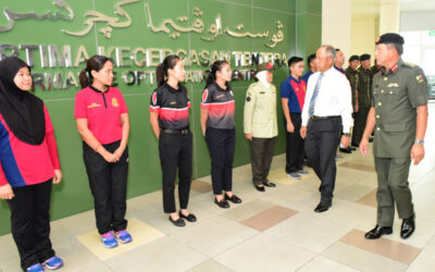 SECOND MINISTER OF DEFENCE VISITS PERFORMANCE OPTIMISATION CENTRE