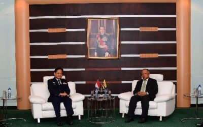FAREWELL VISIT BY FORMER CHIEF OF AIR FORCE, REPUBLIC OF SINGAPORE