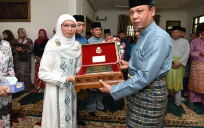 RBLF OFFICER EMBRACES ISLAM
