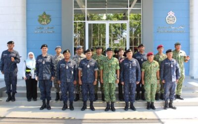 FAREWELL VISIT BY RBAF COMMANDER TO THE ROYAL BRUNEI NAVY
