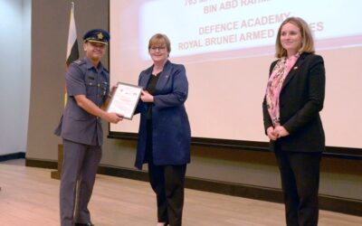 5 RBAF AND ONE MINISTRY OF DEFENCE CIVILIAN OFFICERS RECEIVED OBOE ENDEAVOUR ACADEMIC EXCELLENCE AWARD