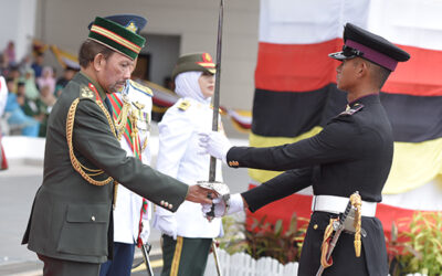 HIS MAJESTY THE SULTAN AND YANG DI-PERTUAN OF BRUNEI DARUSSALAM GRACES THE SOVEREIGN’S PARADE FOR THE 19th INTAKE OF OFFICER CADETS, THE OFFICER CADET SCHOOL