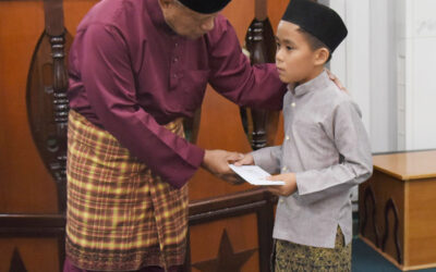 MINISTRY OF DEFENCE AND RBAF HANDED DONATIONS TO ORPHANS AT TUTONG DISTRICT