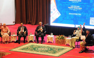 YOUTHS ENGAGE WITH MINISTER OF DEFENCE II AT THE THIRD EDITION OF THE YOUTH TOWN HALL BRUNEI
