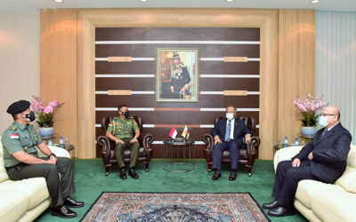 MINISTER OF DEFENCE II RECEIVES JOINT CALLS FROM BOTH OUTGOING AND INCOMING DEFENCE ATTACHÉS OF THE REPUBLIC OF INDONESIA TO BRUNEI DARUSSALAM