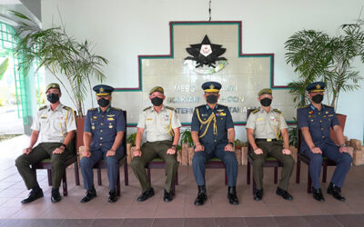 RBAF COMMANDER HOSTS A FAREWELL EVENT FOR THE OUTGOING DEFENCE ADVISER OF THE REPUBLIC OF SINGAPORE TO BRUNEI DARUSSALAM