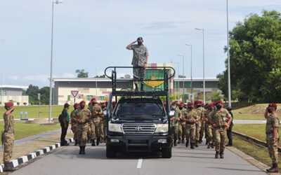 FAREWELL VISIT BY COMMANDER OF ROYAL BRUNEI ARMED FORCES TO SPECIAL FORCES REGIMENT (SFR)
