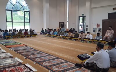 RBAF COMMANDER HOLDS IFTAR WITH FORMER COMMANDERS OF ROYAL BRUNEI ARMED FORCES AND PIONEER OFFICERS OF THE ROYAL BRUNEI ARMED FORCES