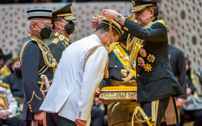 HIS MAJESTY THE SULTAN AND YANG DI-PERTUAN OF BRUNEI DARUSSALAM CONFERS STATE DECORATIONS
