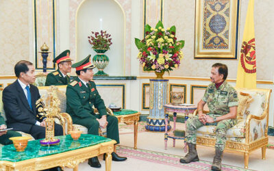 HIS MAJESTY THE SULTAN AND YANG DI-PERTUAN OF BRUNEI DARUSSALAM RECEIVES IN AUDIENCE THE CHIEF OF GENERAL STAFF OF VIET NAM PEOPLE’S ARMY