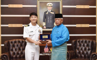 MINISTER AT THE PRIME MINISTER’S OFFICE AND MINISTER OF DEFENCE II RECEIVES FAREWELL CALL FROM OUTGOING US CHIEF OF DEFENCE COOPERATION TO BRUNEI DARUSSALAM