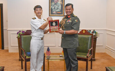 RBAF COMMANDER HOSTS FAREWELL LUNCHEON FOR COMMANDER SAMUEL S. KIM, CHIEF OF DEFENCE OPERATION COOPERATION EMBASSY OF THE UNITED STATES OF AMERICA IN BRUNEI DARUSSALAM